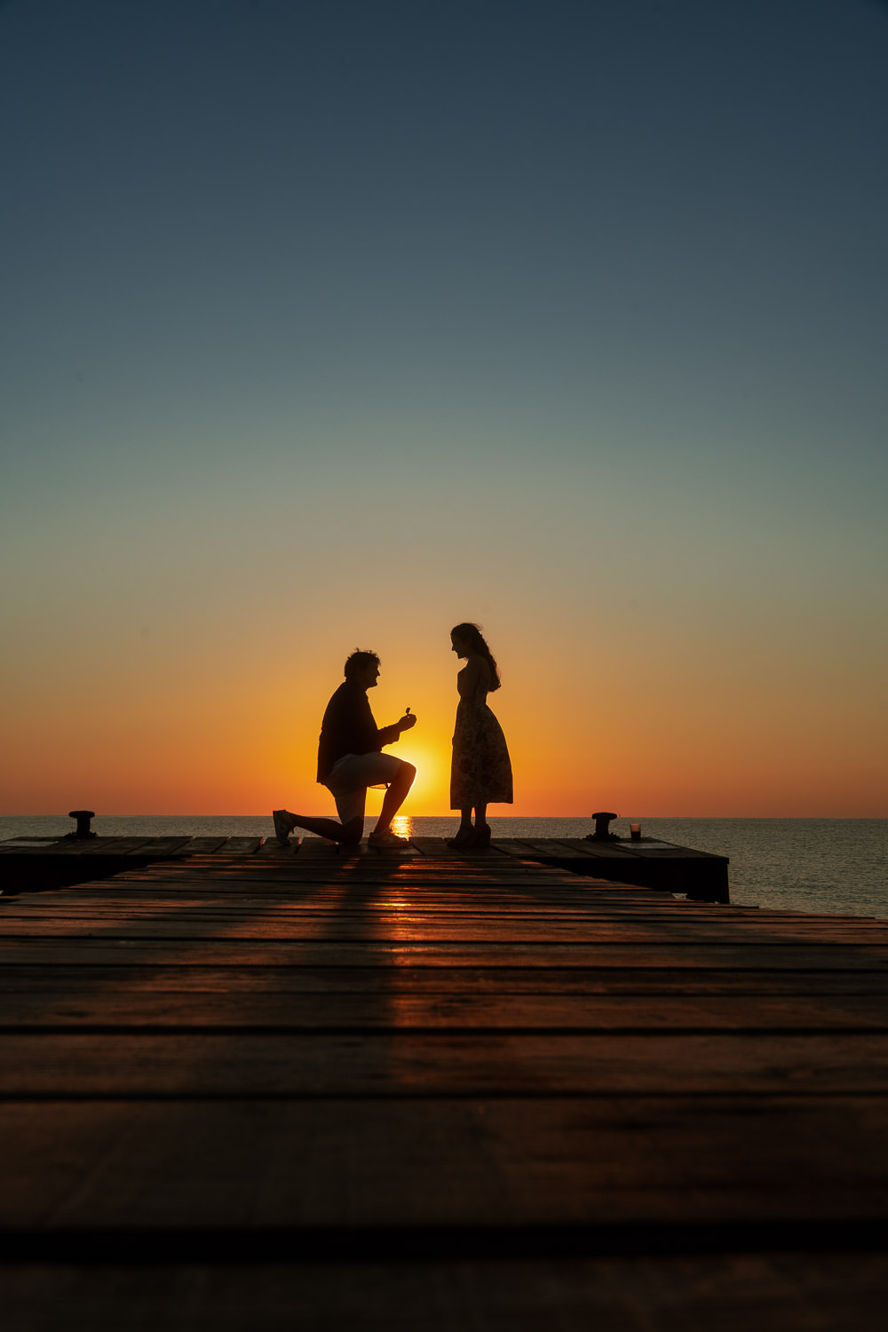 Proposal shoot Mallorca – surprise marriage proposal at the beach captured professionally