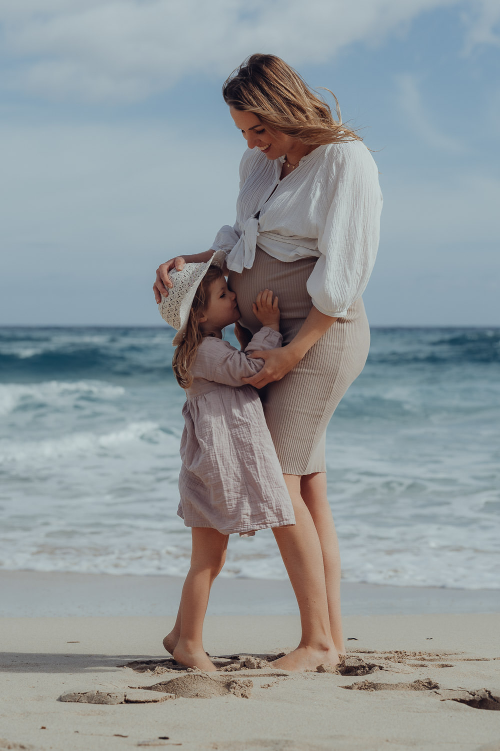Babybauch Shooting Mallorca – Shooting-Bild 12 | am Strand, im Naturpark und im goldenen Abendlicht