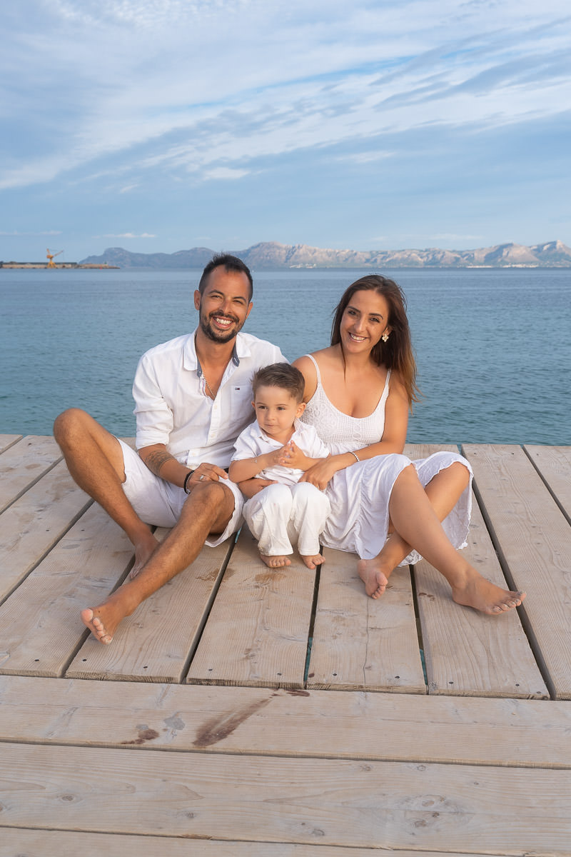 Alcudia Fotoshooting Alcudia Fotoshooting mit Familie auf dem Holzsteg